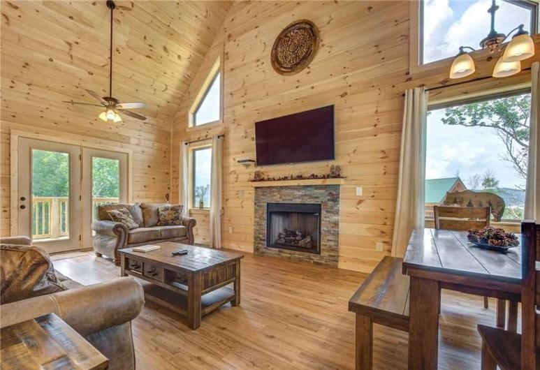 Walnut Ridge Cabin. Sleeps 7-11! Hot Tub, Pool Table, Minutes To Downtown Gatlinburg! Zewnętrze zdjęcie